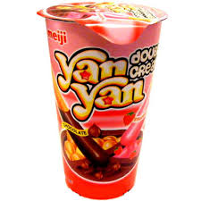 YAN YAN STRAWBERRY 57GM